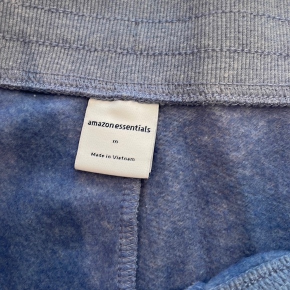 Waist 19 to 20” 10”rise 27” inseam. There’s like a blue gray heathered color - Picture 2 of 8